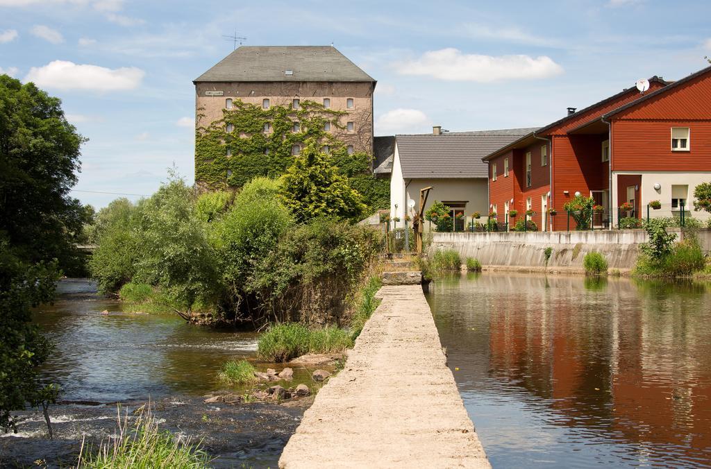 Auberge Du Moulin Marin Lapalisse Exterior foto